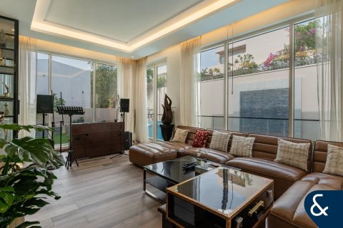 Villa à Arabian Ranches, Dubai, 6 chambres, 588 m², № 75947 - photo 8