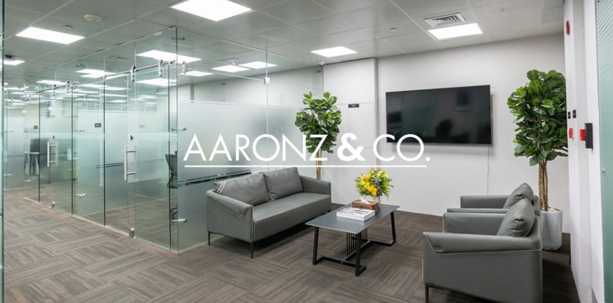 Bureau à Business Bay, Dubai, 434 m², № 99247