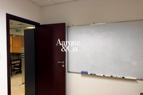Office in Business Bay, Dubai 66 sq.m. № 124471 - photo 11