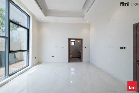 Villa in Al Barsha, Dubai 5 bedrooms, 884.3 sq.m. № 109989 - photo 21