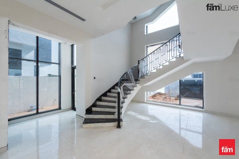 Villa in Al Barsha, Dubai 5 bedrooms, 884.3 sq.m. № 109989 - photo 10