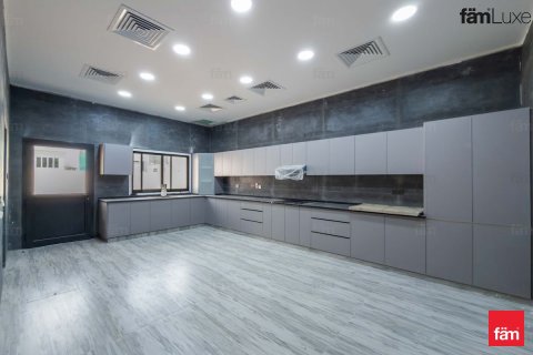 Villa in Al Barsha, Dubai 5 bedrooms, 884.3 sq.m. № 109989 - photo 3