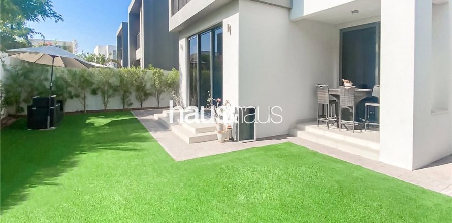 Villa in Sidra Villas, Dubai Hills Estate, Dubai 3 bedrooms, 288 sq.m. № 45178