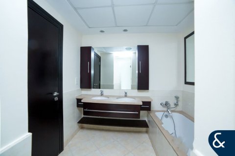 Купить квартиру в The Views, Дубай: 2 спальни, 145м², № 91602 - фото 10