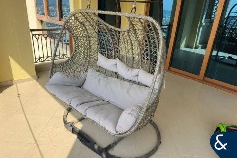 Apartment in Palm Jumeirah, Dubai 3 bedrooms, 234 sq.m. № 91606 - photo 12