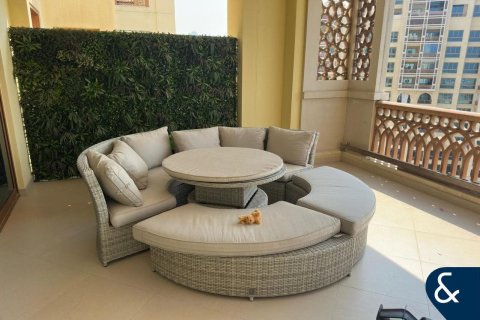 Apartment in Palm Jumeirah, Dubai 3 bedrooms, 234 sq.m. № 91606 - photo 13