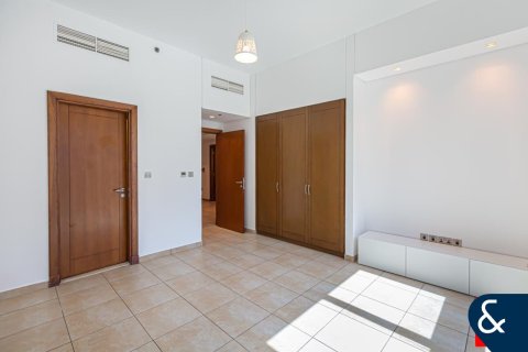 Apartment in Palm Jumeirah, Dubai 2 bedrooms, 173 sq.m. № 91605 - photo 6