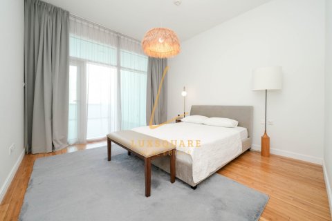 Снять в аренду квартиру в Bay Square, Бизнес-Бэй, Дубай: 1 спальня, 148м², № 90869 - фото 9