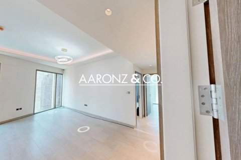 Купить квартиру в Джумейра Лейк Тауэрс, Дубай: 1 спальня, 117м², № 90878 - фото 3