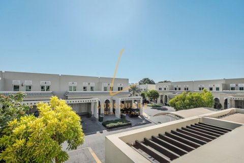 Снять в аренду таунхаус в Quortaj, Al Furjan, Дубай: 3 спальни, 224м², № 90873 - фото 15