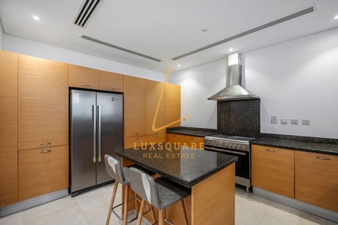 Снять в аренду таунхаус в Quortaj, Al Furjan, Дубай: 3 спальни, 224м², № 90873 - фото 3