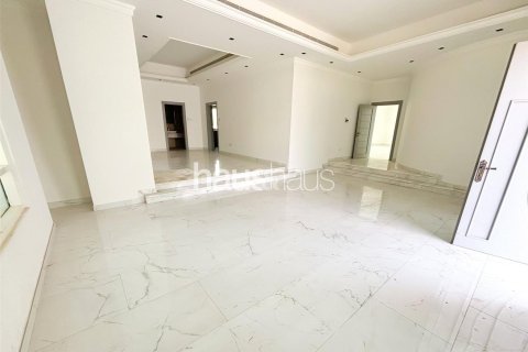 Villa en Umm Suqeim, Dubai, 5 dormitorios, 958 m², № 44617 - foto 9