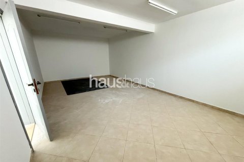 Villa en Umm Suqeim, Dubai, 5 dormitorios, 958 m², № 44617 - foto 16