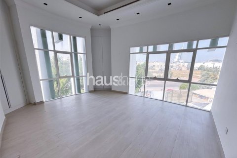 Villa en Umm Suqeim, Dubai, 5 dormitorios, 958 m², № 44617 - foto 6