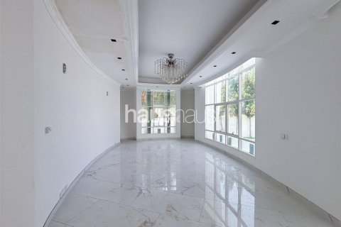 Villa en Umm Suqeim, Dubai, 5 dormitorios, 958 m², № 44617 - foto 12