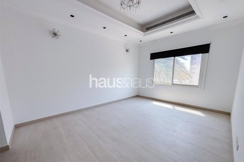 Villa en Umm Suqeim, Dubai, 5 dormitorios, 958 m², № 44617 - foto 23