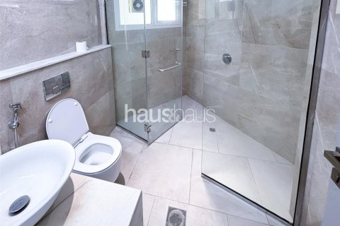 Villa en Umm Suqeim, Dubai, 5 dormitorios, 958 m², № 44617 - foto 15