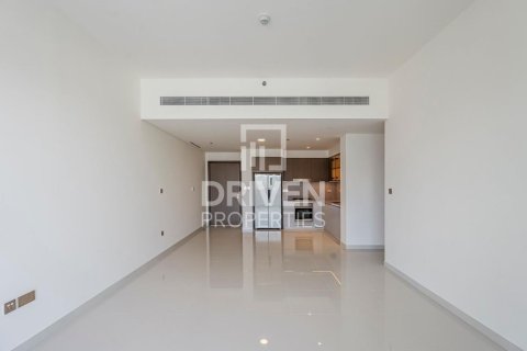 Appartement à EMAAR Beachfront, Dubai Harbour, Dubai, 2 chambres, 123 m², № 18372 - photo 1