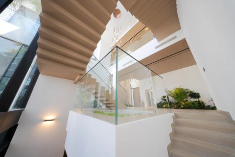 Villa in Al Barari, Dubai 7 bedrooms, 2526.87 sq.m. № 120115 - photo 17