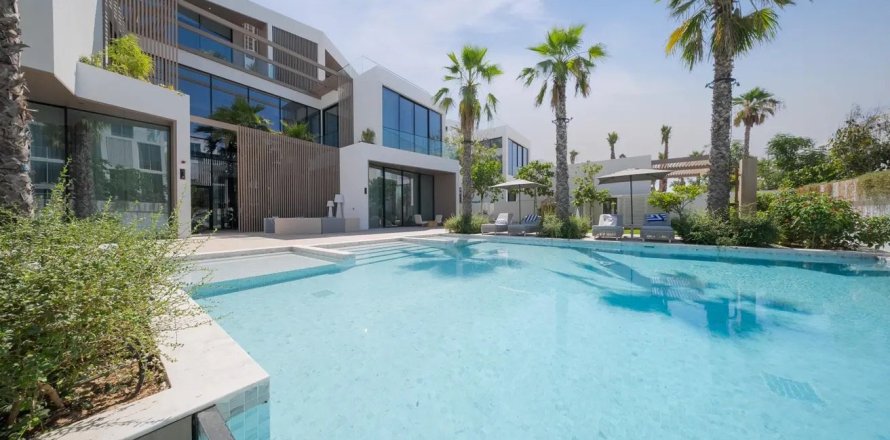 Villa in Al Barari, Dubai 7 bedrooms, 2526.87 sq.m. № 120115