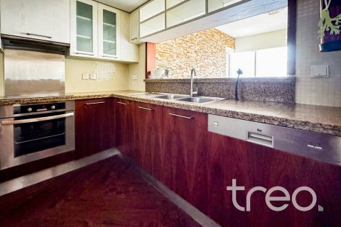 Снять в аренду квартиру в Бурдж-Халифе, Дубай: 1 спальня, 71.26м², № 120113 - фото 3