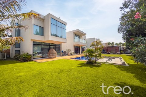 Villa in Al Barari, Dubai 4 bedrooms, 650.97 sq.m. № 120116