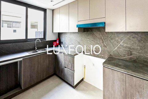 Villa in Aura, Tilal Al Ghaf, Dubai 4 bedrooms, 220 sq.m. № 45279 - photo 6