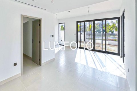 Villa in Aura, Tilal Al Ghaf, Dubai 4 bedrooms, 220 sq.m. № 45279 - photo 3