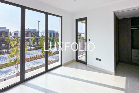 Villa in Aura, Tilal Al Ghaf, Dubai 4 bedrooms, 220 sq.m. № 45279 - photo 7