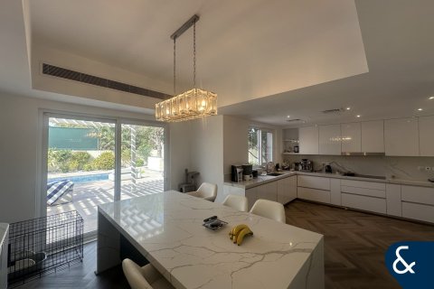 Villa in Arabian Ranches, Dubai 4 bedrooms, 321 sq.m. № 98911 - photo 3