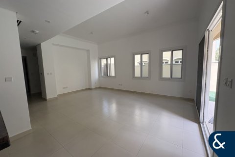 Villa in Casa Dora, Serena, Dubai 3 bedrooms, 260 sq.m. № 98908 - photo 2