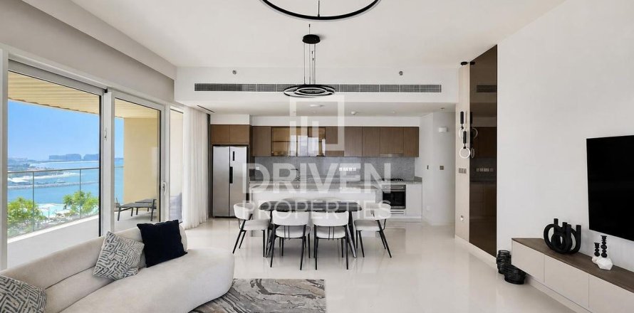 Apartamento en EMAAR Beachfront, Dubai Harbour, Dubai, 2 dormitorios, 159.42 m², № 134455