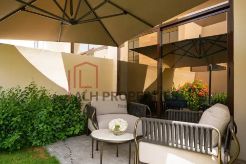 Снять в аренду таунхаус в District 11, Мохаммед Бин Рашид Сити, Дубай: 4 спальни, 260м², № 93285 - фото 22