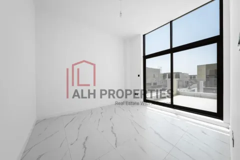 Снять в аренду таунхаус в District 11, Мохаммед Бин Рашид Сити, Дубай: 4 спальни, 260м², № 93285 - фото 6