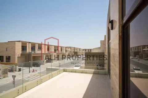 Снять в аренду таунхаус в District 11, Мохаммед Бин Рашид Сити, Дубай: 4 спальни, 260м², № 93285 - фото 16