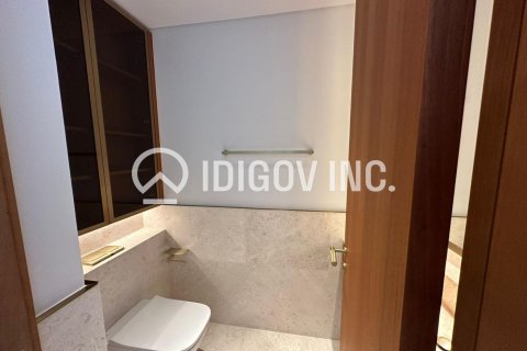 Apartment in Palm Jumeirah, Dubai 2 bedrooms, 131 sq.m. № 38201 - photo 9