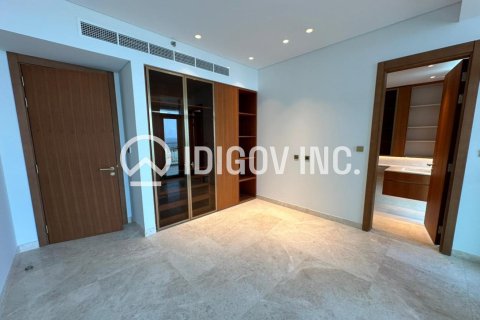 Apartment in Palm Jumeirah, Dubai 2 bedrooms, 131 sq.m. № 38201 - photo 7