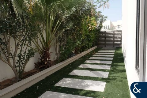 Villa en Mira Oasis, Reem, Dubai, 4 dormitorios, 276 m², № 76031 - foto 10