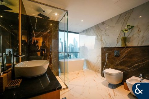 Apartment in Jumeirah Lake Towers, Dubai 4 bedrooms, 573 sq.m. № 76018 - photo 9