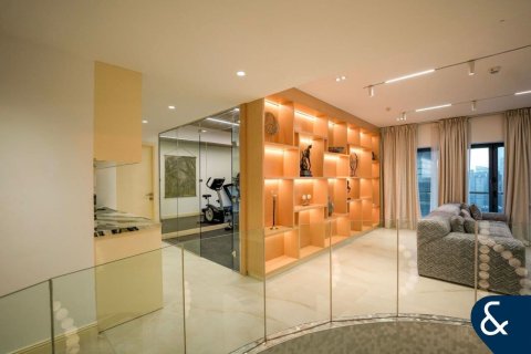 Apartment in Jumeirah Lake Towers, Dubai 4 bedrooms, 573 sq.m. № 76018 - photo 4