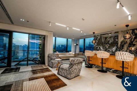 Apartment in Jumeirah Lake Towers, Dubai 4 bedrooms, 573 sq.m. № 76018 - photo 12