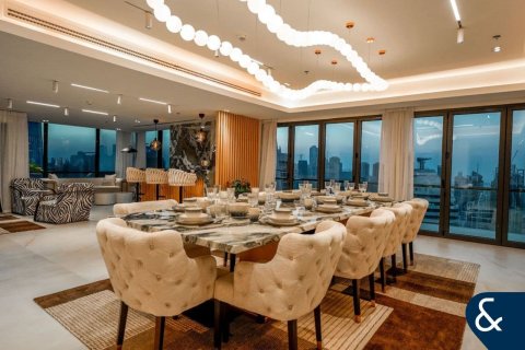 Apartment in Jumeirah Lake Towers, Dubai 4 bedrooms, 573 sq.m. № 76018 - photo 2