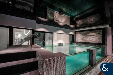 Apartment in Jumeirah Lake Towers, Dubai 4 bedrooms, 573 sq.m. № 76018 - photo 13