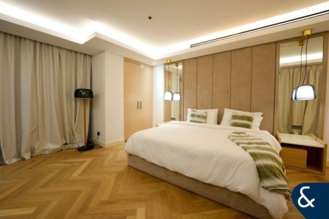 Apartment in Jumeirah Lake Towers, Dubai 4 bedrooms, 573 sq.m. № 76018 - photo 30