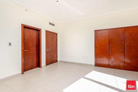 Купить квартиру в Даунтаун Дубай (Даунтаун Бурдж Дубай), Дубай: 2 спальни, 138.5м², № 69655 - фото 5