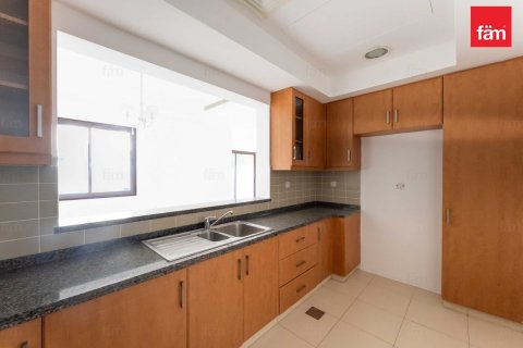 Townhouse in Reem, Dubai 3 bedrooms, 216 sq.m. № 69653 - photo 6