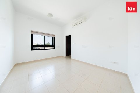 Villa en Al Barsha, Dubai, 5 dormitorios, 929 m², № 139083 - foto 18