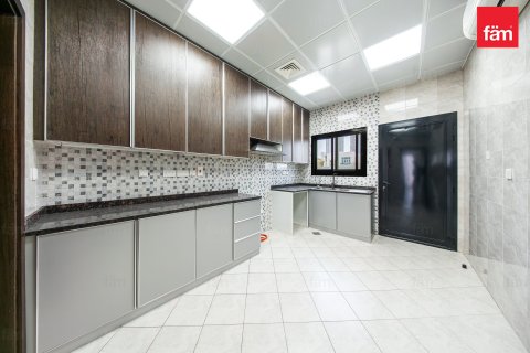 Villa en Al Barsha, Dubai, 5 dormitorios, 929 m², № 139083 - foto 3