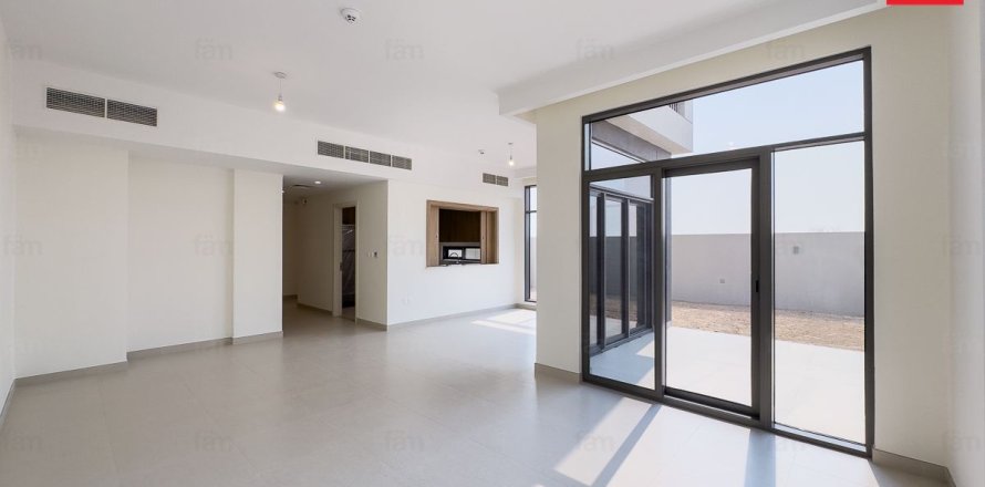 Villa in Dubai 4 bedrooms, 326.3 sq.m. № 58908