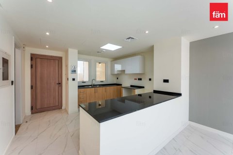 Townhouse in Dubai 2 bedrooms, 98.4 sq.m. № 58919 - photo 8